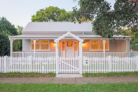 Rosemill Cottage - Mobility Friendly Accommodation Never Looked Better! - Tourism TAS 3