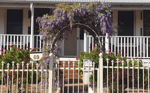 Roseneath Cottage - Hobart Tourism 0