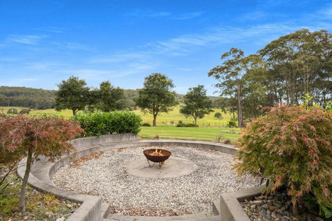 Roxy - A Secluded Luxury Estate Near Berry, Where Serenity Meets Family Comfort - Hobart Tourism 3