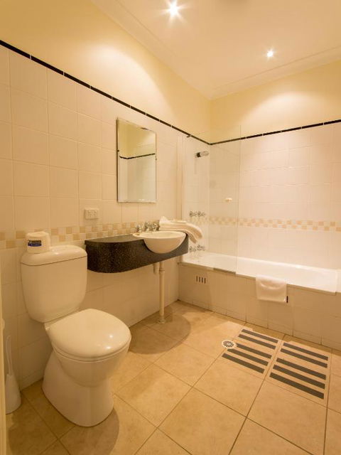Royal Hotel - Hobart Tourism 2