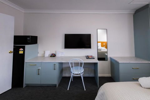 Roydons Motor Inn - Hobart Tourism 3