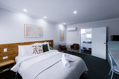Roydons Motor Inn - Hobart Tourism 2