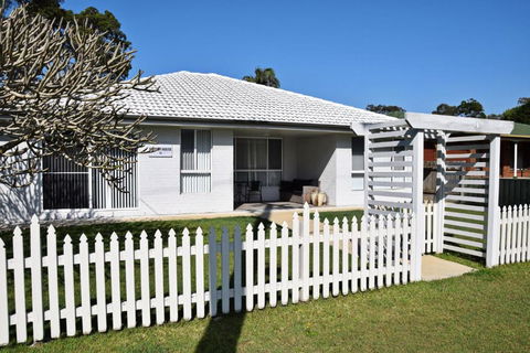 Rudder House - Tourism TAS 0