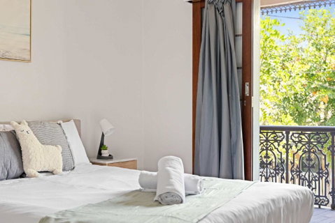 Rustic Queen Room In Glebe - Next To USYD - Shared Bathroom - Tourism TAS 1