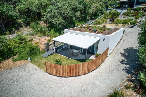 SALT Luxury Couples Bungalow - Tourism TAS 0