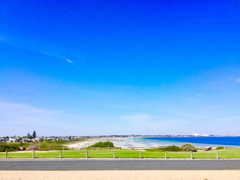 SALT @ North Beach WALLAROO (absolute Beachfront) - Tourism TAS 0
