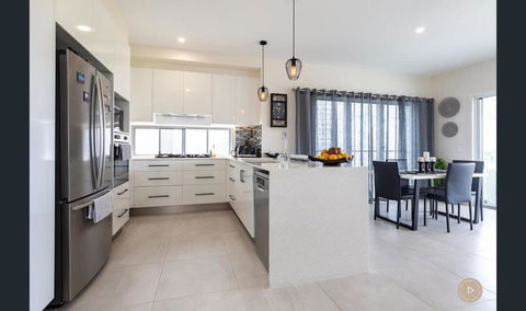 Salt Zen Holiday Townhouse - Tourism TAS 3