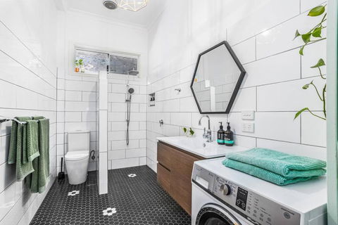 Saltbush Cottage In Fabulous South Fremantle - Tourism TAS 3