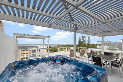 Salty Breeze - Rooftop Terrace & Jacuzzi - Tourism TAS 0