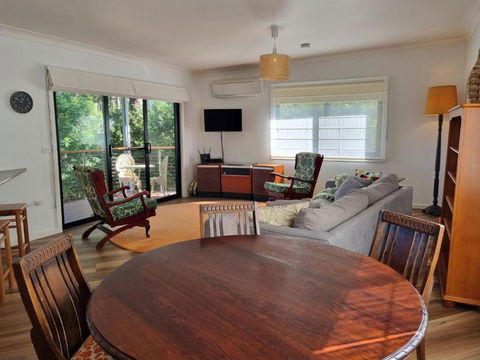 Salty Dog - Hobart Tourism 2