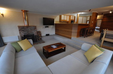 Salzburg Apartments - Hobart Tourism 1