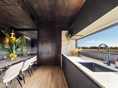 Samphire Chalet Tuart - Hobart Tourism 2