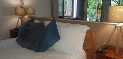 Samurai Beach Bungalows - Port Stephens YHA - Tourism TAS 2