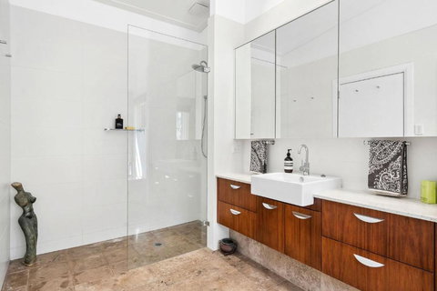 Sanctuarium - Tourism TAS 3