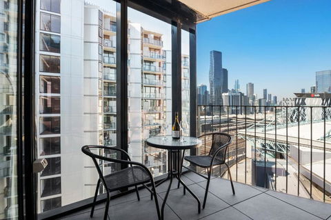 Rooftop Pool Stunning Apt At Marvel Stadium With Free Parking - Tourism TAS 3