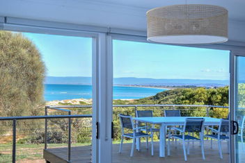 Sandbar Beach House with Tourism TAS