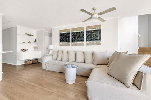 Sandcastles, Unit 20 - Tourism TAS 3