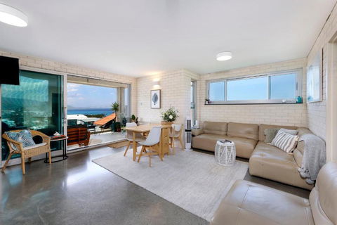 Sandon Point Coastal Abode - Tourism TAS 1