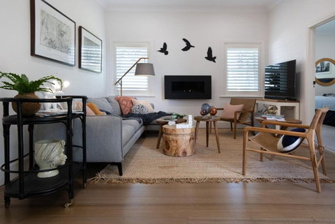 Sandringham - Tourism TAS 2