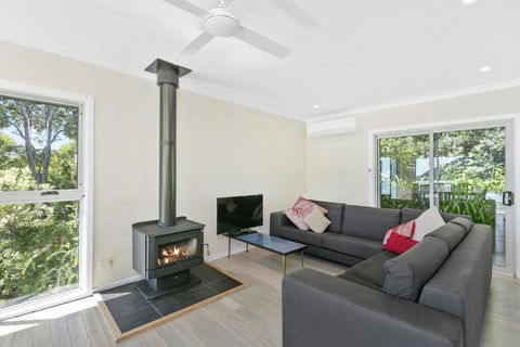 Sands End - Hobart Tourism 2