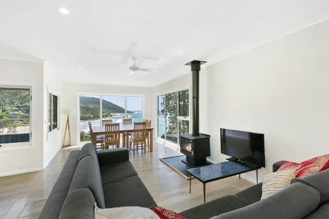 Sands End - Hobart Tourism 3