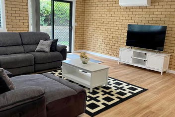 Sandstone Family Apartment with Tourism TAS