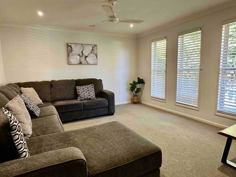 Sandstone Point And Bribie Beaches - Hobart Tourism 2