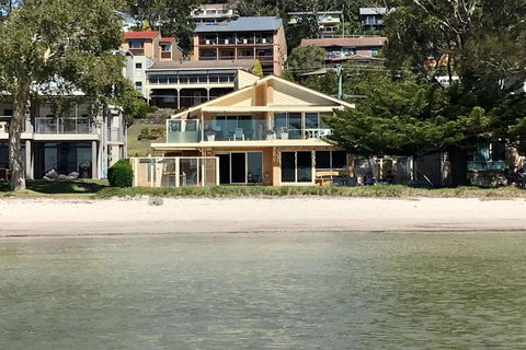 Sandy Beach House Corlette Unit 1 Waterfront WI-FI Aircon - Tourism TAS 0