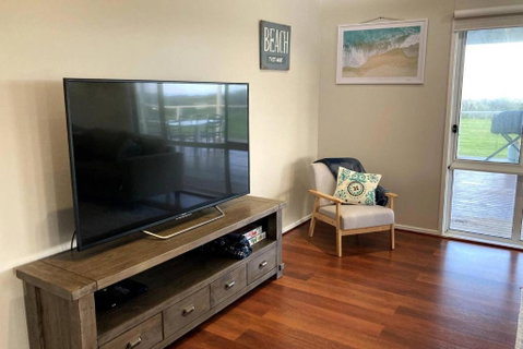 Sandy Bottoms Beach Escape - Tourism TAS 3