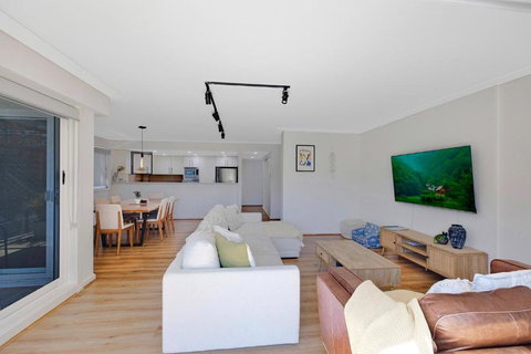 Sandy Cove Apartment The Entrance 8 - Tourism TAS 2