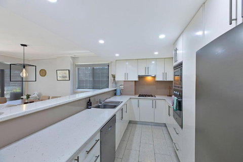 Sandy Cove Apartment The Entrance 8 - Tourism TAS 3