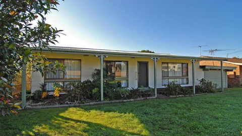 Sandy Escape - Hobart Tourism 0