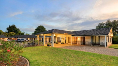 Southern Comfort Motor Inn - Tourism TAS 1