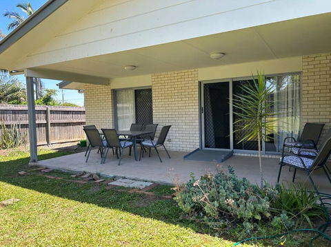 Stay At Bambas - Hobart Tourism 3