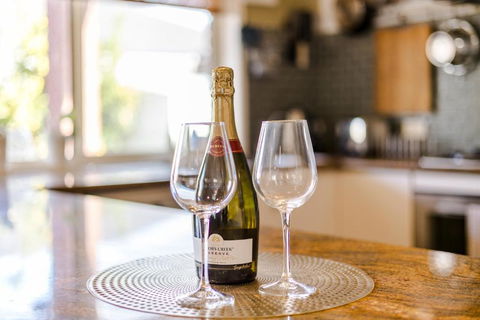 StayAU Family Home Comfort In Caroline Springs - Tourism TAS 1