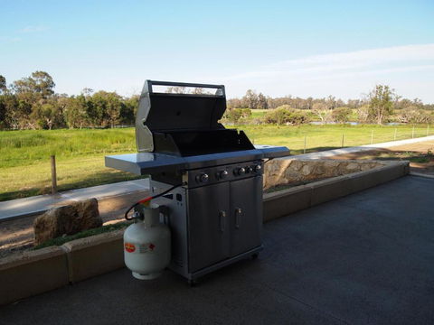 Stirling Estate Chalets - Hobart Tourism 0
