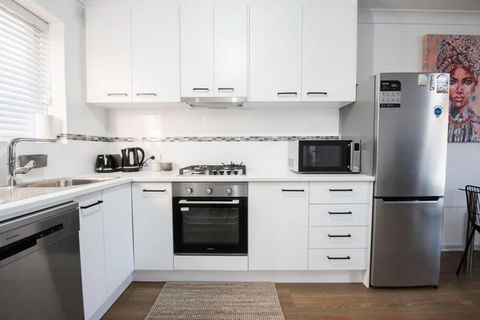 Stylish Apartment In Richmond - Tourism TAS 3