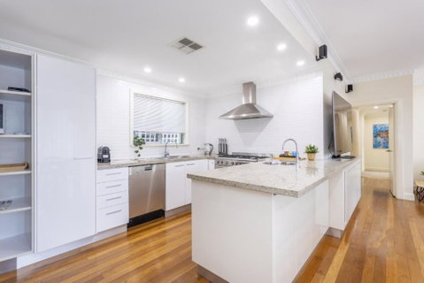 Swanbourne Family Home - Executive Escapes - Tourism TAS 3