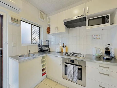The Cosy Corner - Your Chic Adelaide Base - Hobart Tourism 3