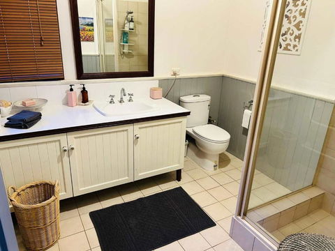The Hideaway At Gooseberry Hill - Hobart Tourism 2