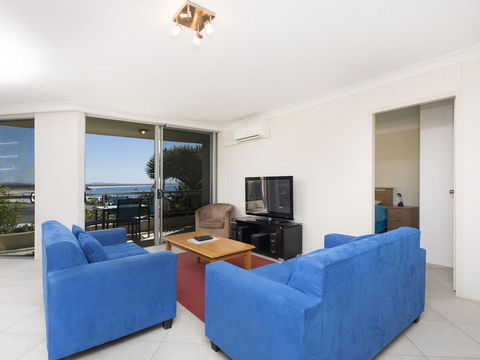 Beachpoint G2 - Hobart Tourism 1