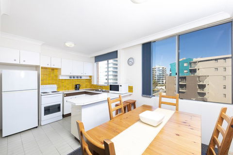 Beachpoint, Unit 303, 28 North Street - Hobart Tourism 2