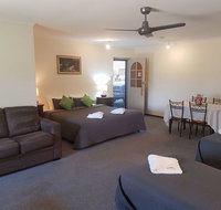 Beachport Motor Inn - Hobart Tourism
