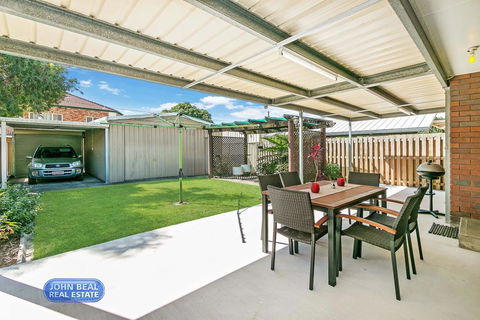 Beachside Holiday Home - Tourism TAS 1