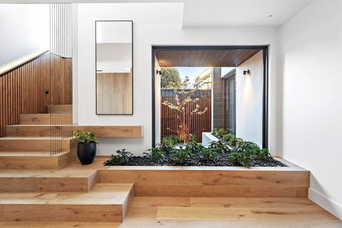 Beachside Lane - On The Beach, Water Views - Hobart Tourism 3