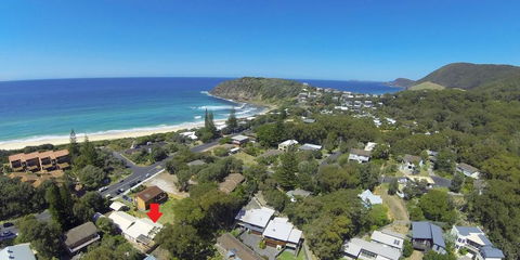 BEACHSIDE VILLA 2 - Hobart Tourism 2