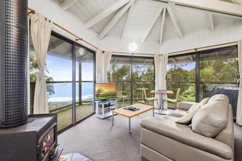 Beacon Point Ocean View Villas - Hobart Tourism 3