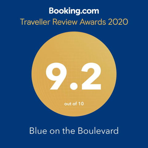 Beautifully Appointed Large Family Home - Tourism TAS 3