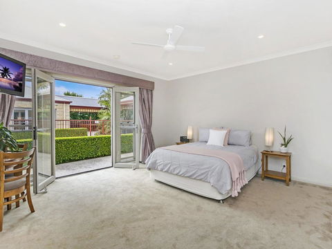 BEL MIREN - DUSTY MILLER - Hobart Tourism 1