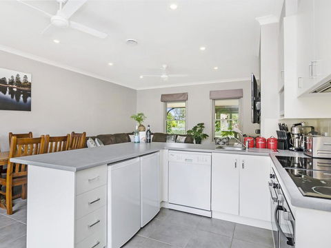 BEL MIREN - ESSINGTON - Hobart Tourism 3